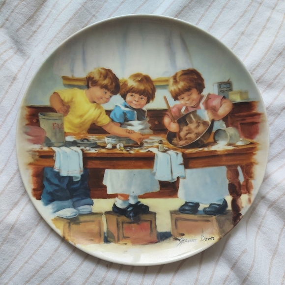 "Taste Test" Knowles Plate - Picture 2 of 4